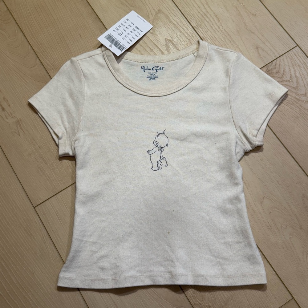 brandy melville john galt baby cream colour tshirt BNWT - Picture 7 of 7